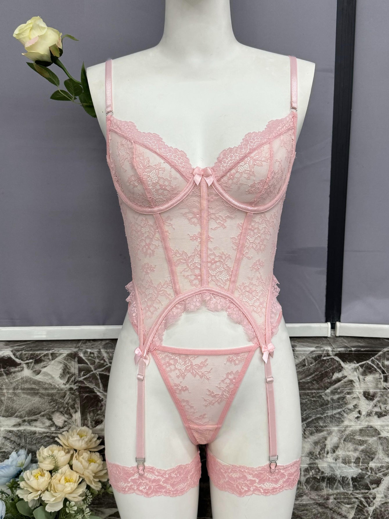 Spitzen-BH-Set – Transparentes Lingerie-Set mit Spitzenbesatz